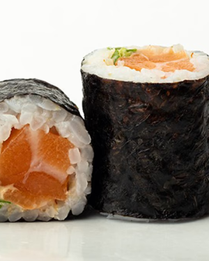Spicy Salmon Hosomaki 12pcs