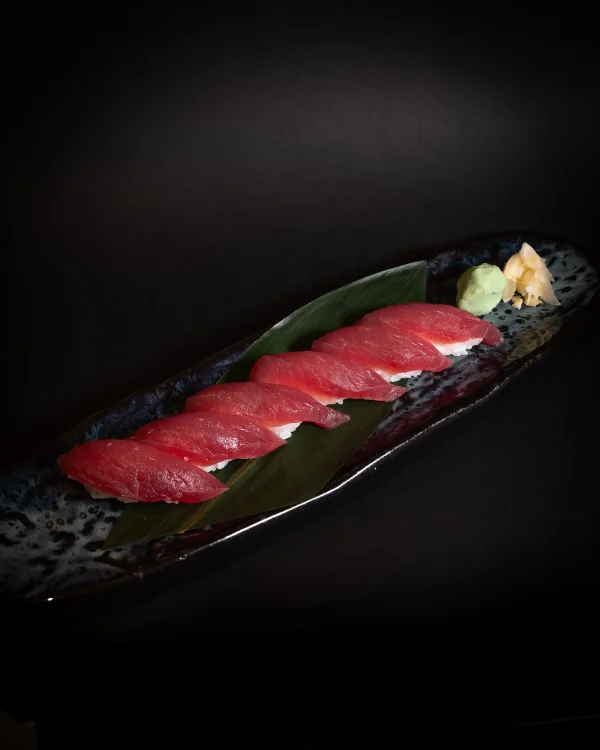 Tuna Nigiri Set 4pcs + 3 Hosomaki