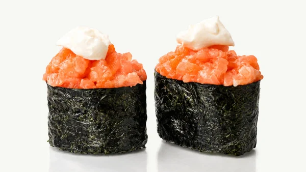 Philadelphia Spicy Salmon Gunkan 2pcs